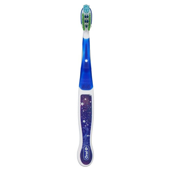 Oral-B Kids Manual Toothbrush 6+ Years - Soft CrossAction Bristles 80366100