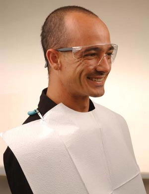 Bib, 3-Ply Paper, Poly, 18" x 22", 400/cs WERUECBL