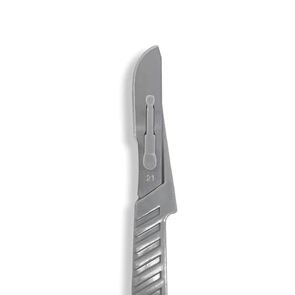 Scalpels Disposable Sterile Surgical Blade with plastic handle - MaxCut by SurgiMac | 10-4121 | | Disposable Medical Supplies, Handles with Blades, Knives and Scalpels, MaxCut, Surgical & Procedural, Surgical Blade, Surgical instruments | SurgiMac | Surgi